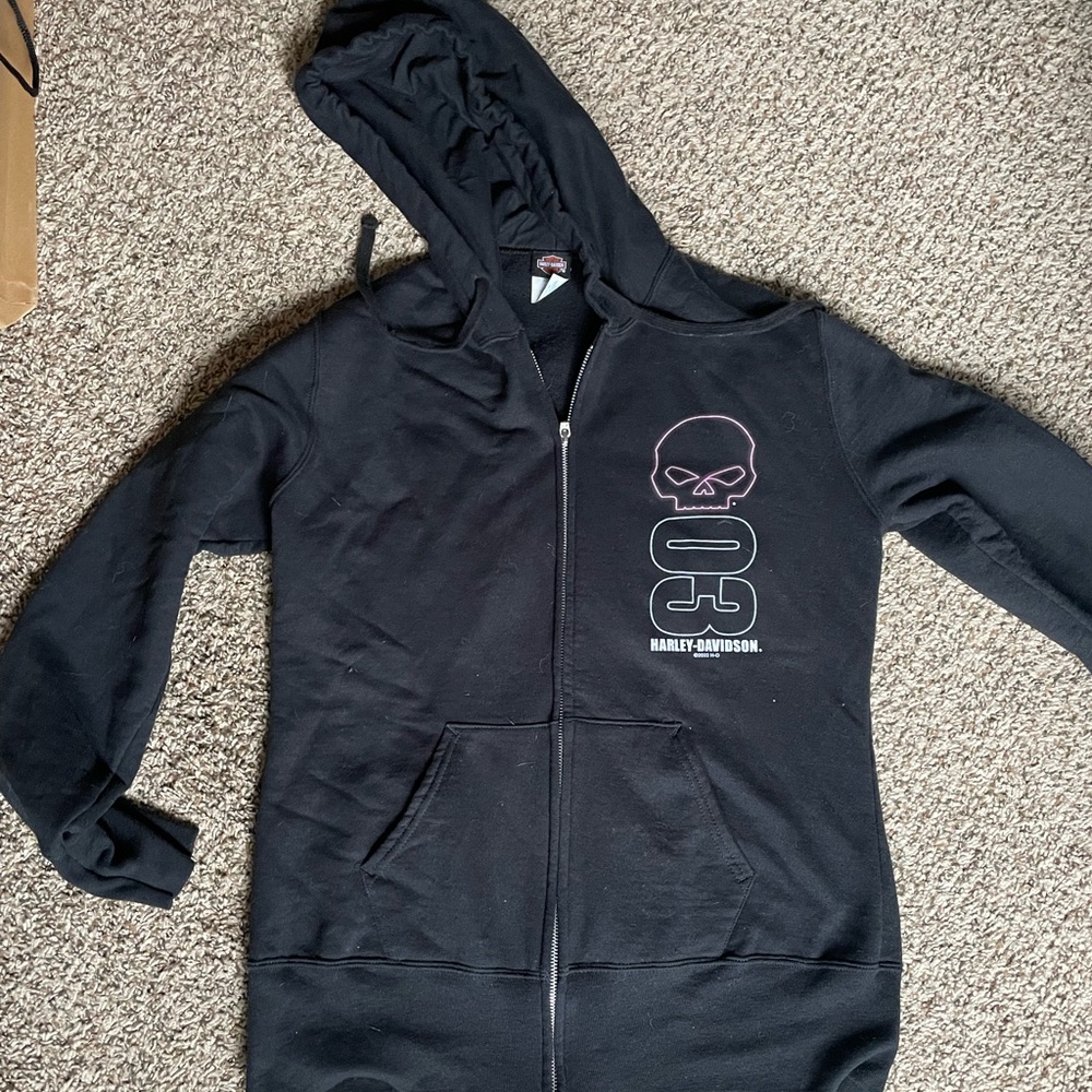 Women’s Harley Davidson zip up sweatshirt size large.